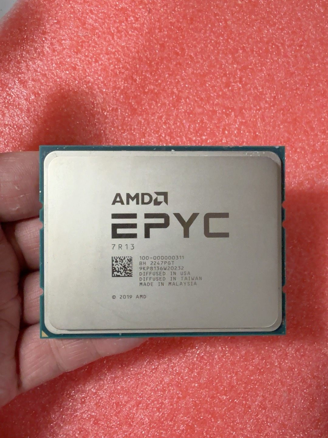 AMD EPYC 7R13 48-Core Server CPU 2.65GHz SP3 Socket 225W TDP Milan Cloud-Optimized Processor